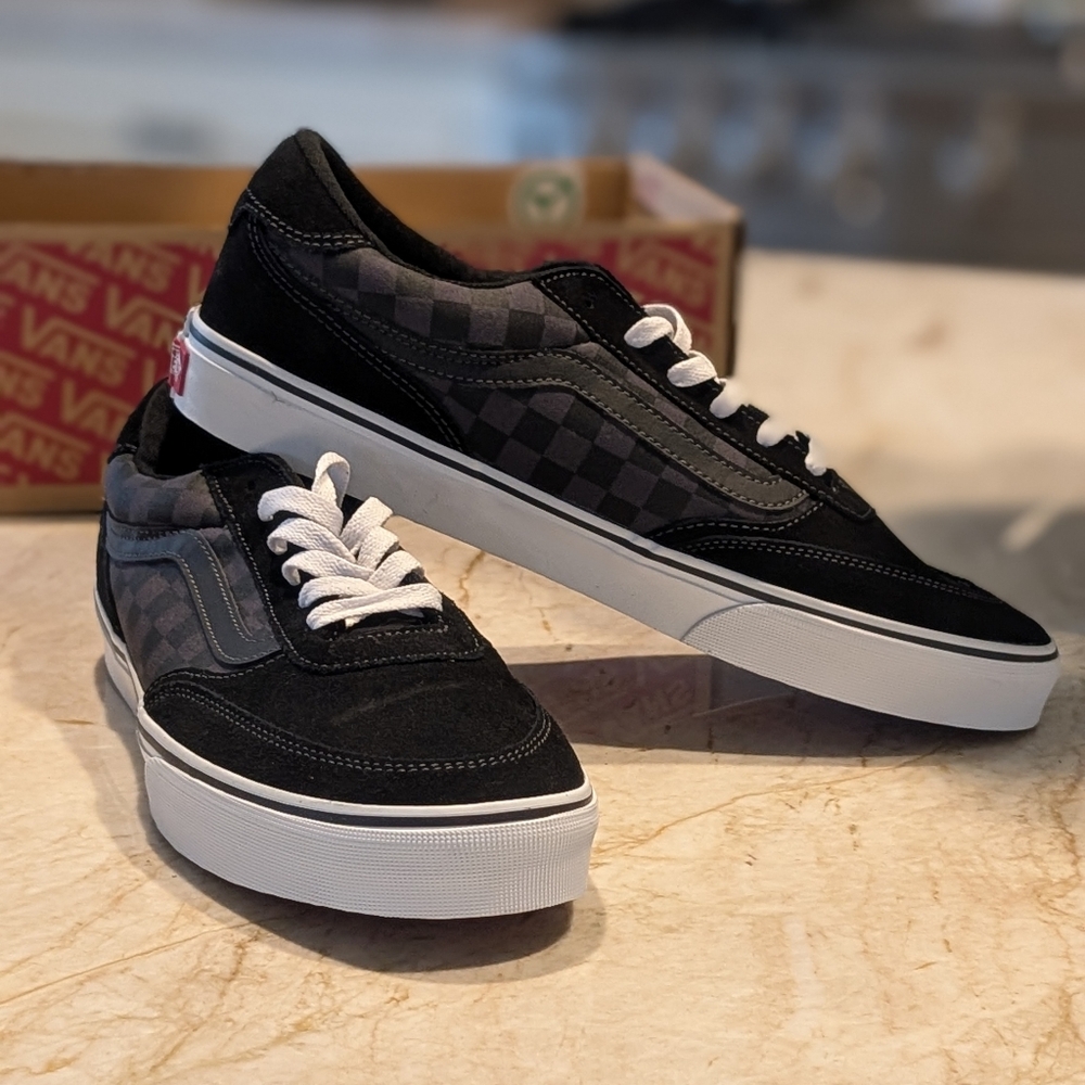 Vans Men's Black and Gray Checkered Sneakers